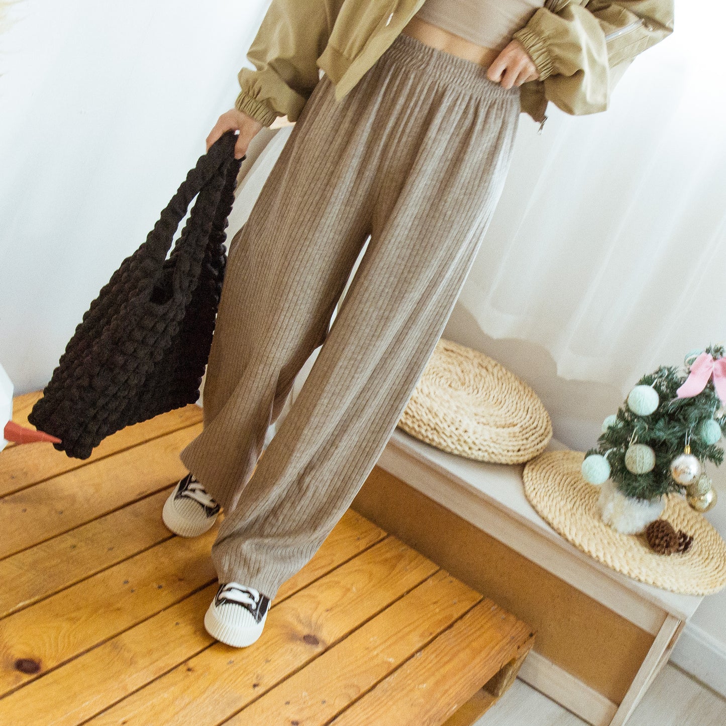 Elastic waist solid color pit pattern wool and cotton trousers (three colors)