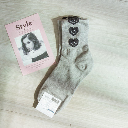 [Direct delivery from Korea] Contrast color three heart socks (four colors)