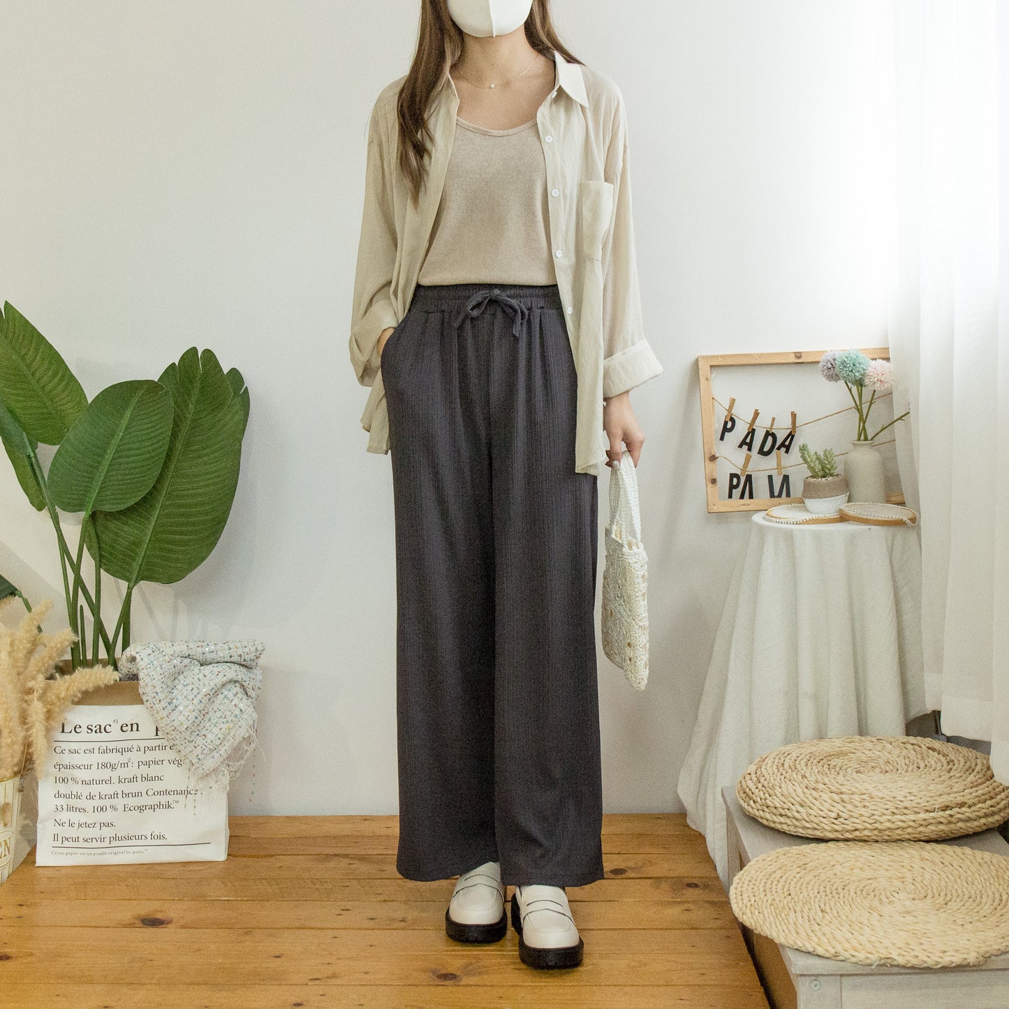 Solid color elastic waist drawstring ribbed casual pants (three colors)