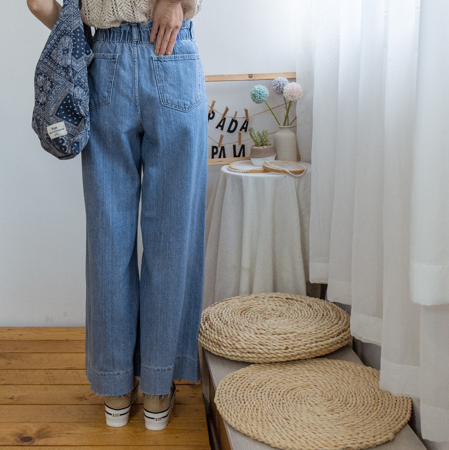 Two-button raw edge jeans [KR]