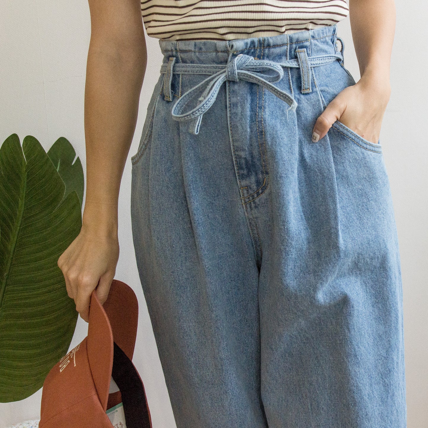 Drawstring denim harem trousers [KR]