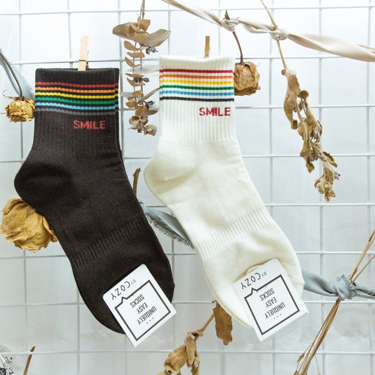 [Direct delivery from Korea] 'Smile' rainbow socks (two colors)