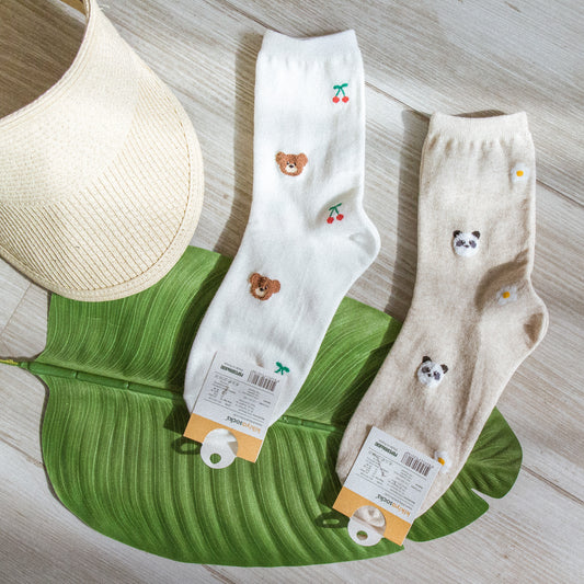 [Direct delivery from Korea] Cherry furry animal head socks (two colors)