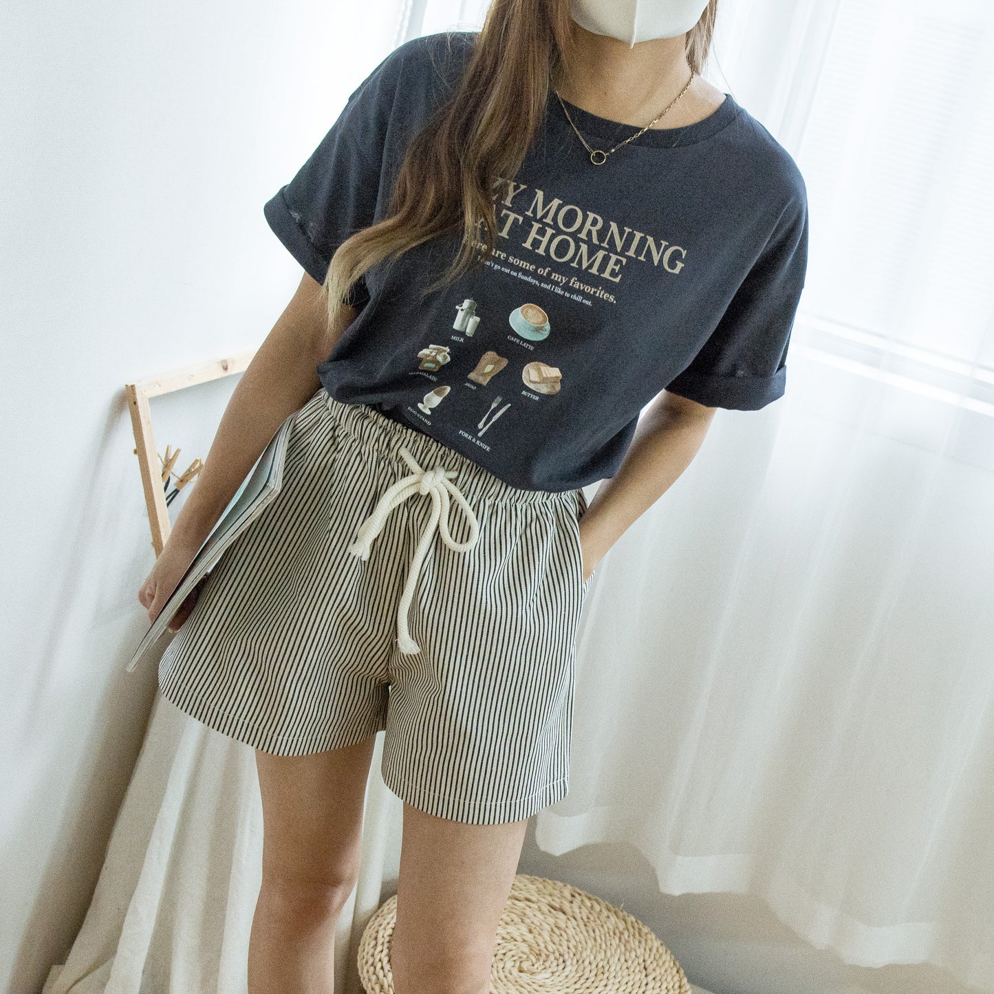 Drawstring elastic waist straight denim shorts