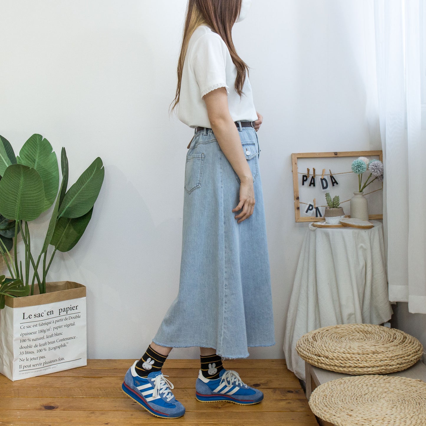 刺繡狗狗蕾絲袖邊TEE