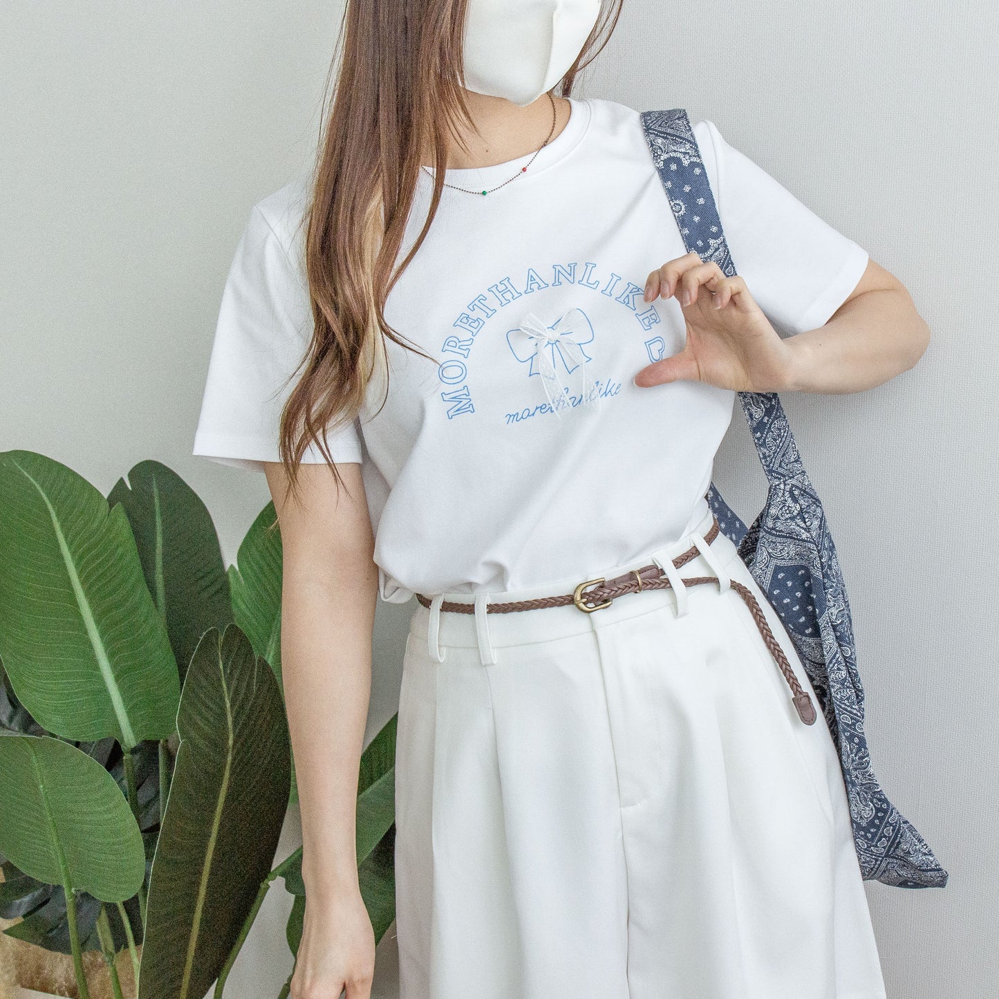 蕾絲蝴蝶印圖TEE (三色)