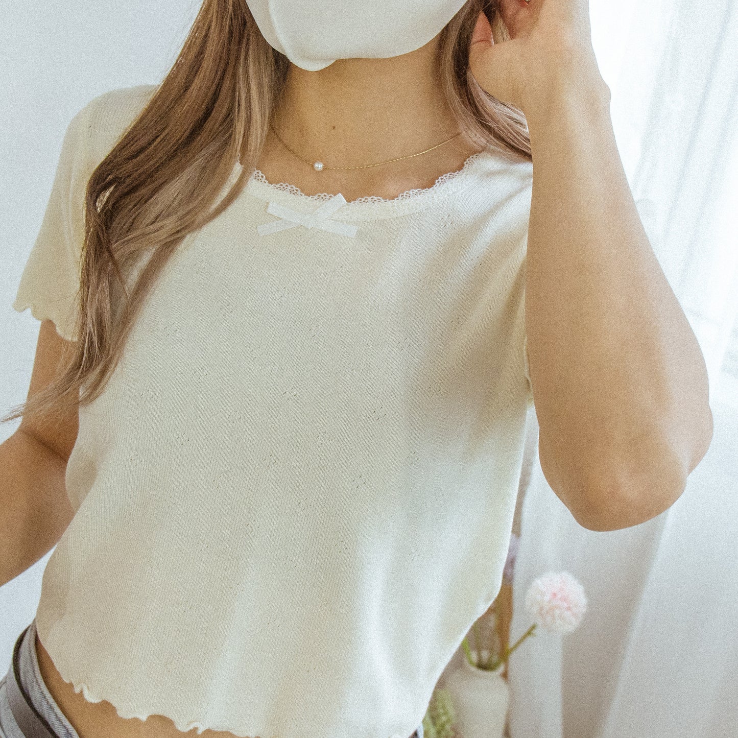 Round neck lace bow top (four colors)