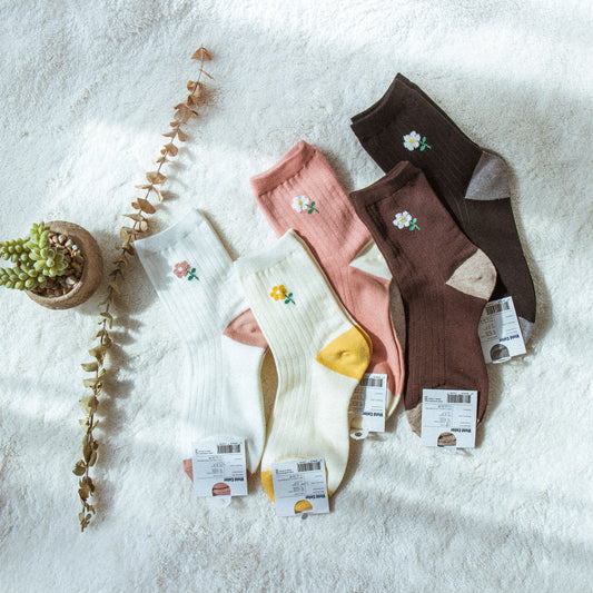 【Korea】Color-blocked flower socks (five colors)