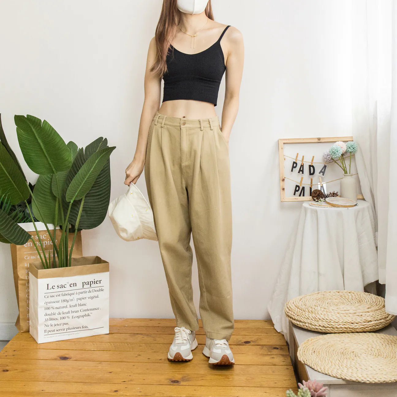 Solid Color Single Button Carrot Cotton Pants (Three Colors)