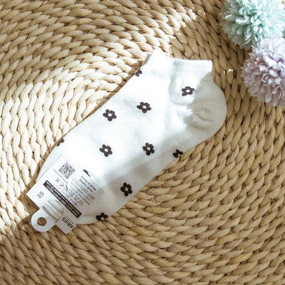 [Direct delivery from Korea] Small flower boat socks (two colors)