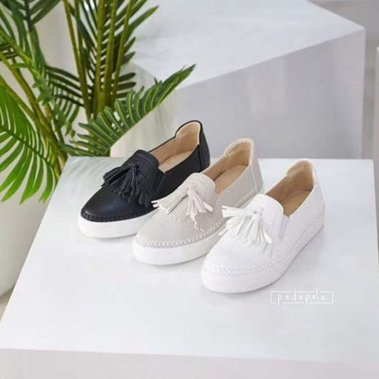 [Direct delivery from Korea] Small tassel casual shoes (three colors) (pre-order)