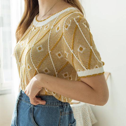 Round neck contrast pattern sweatshirt